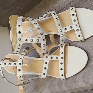 New Ivanka Trump shoes sandals white